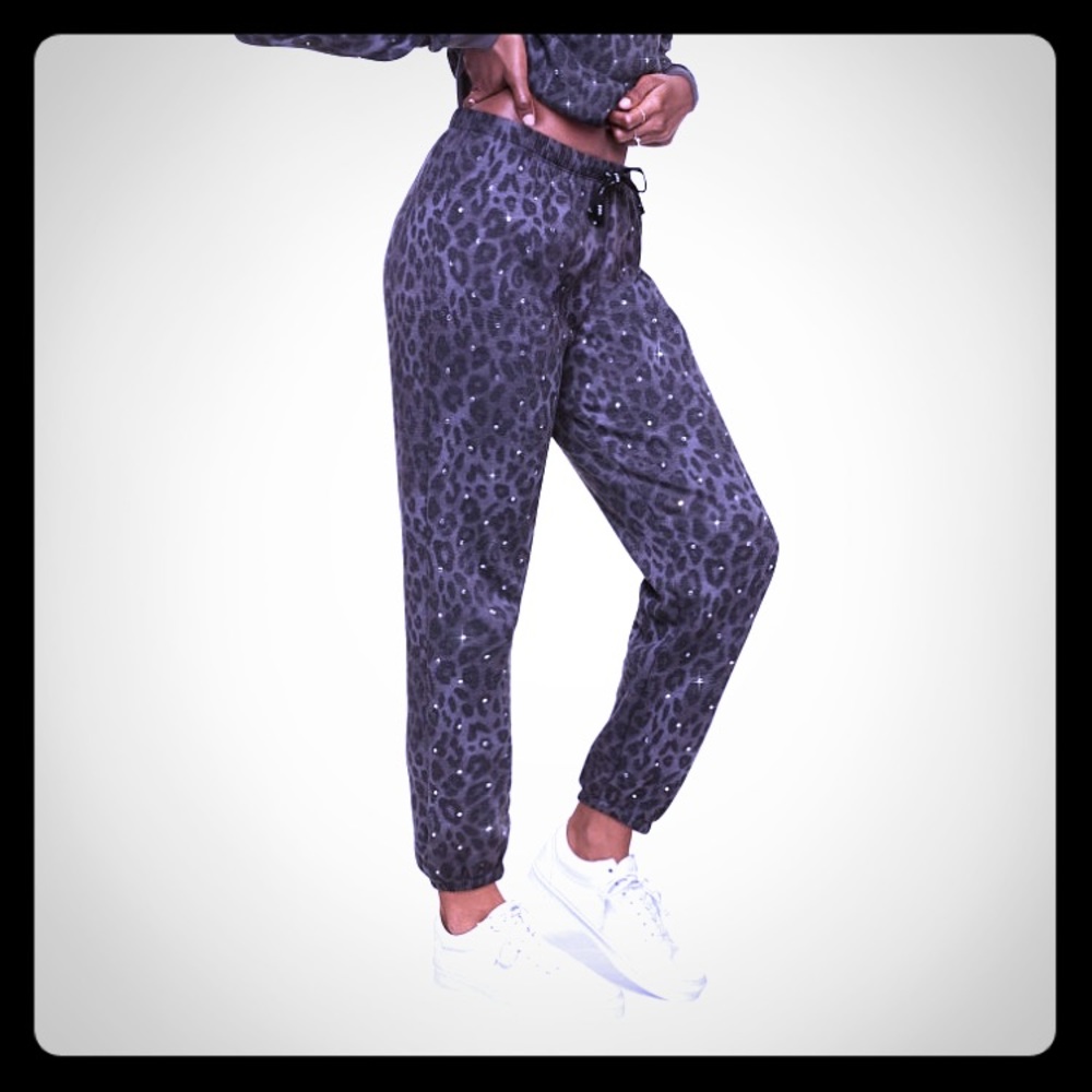 PINK NWT black leopard print bling detail pants